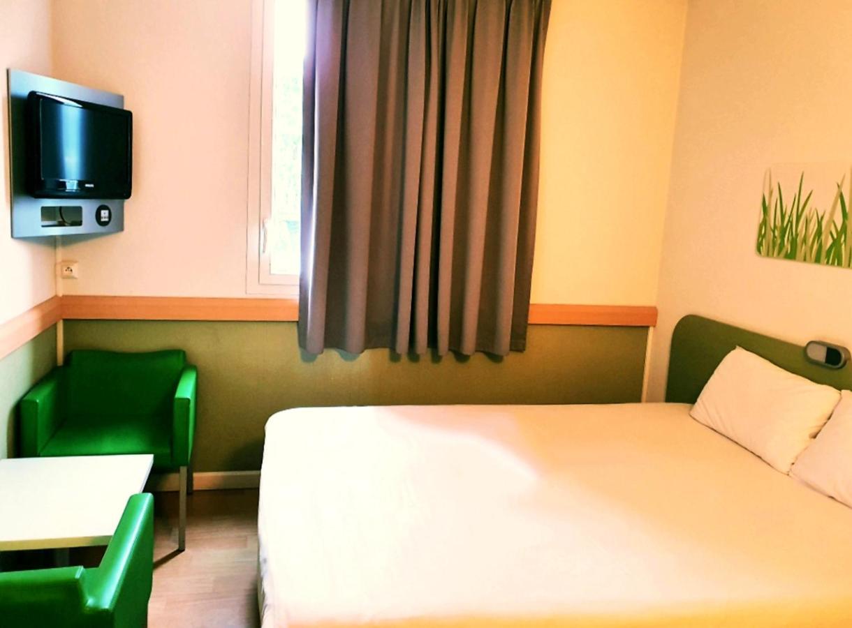 Ibis Budget Grenoble Sud Seyssins Bagian luar foto