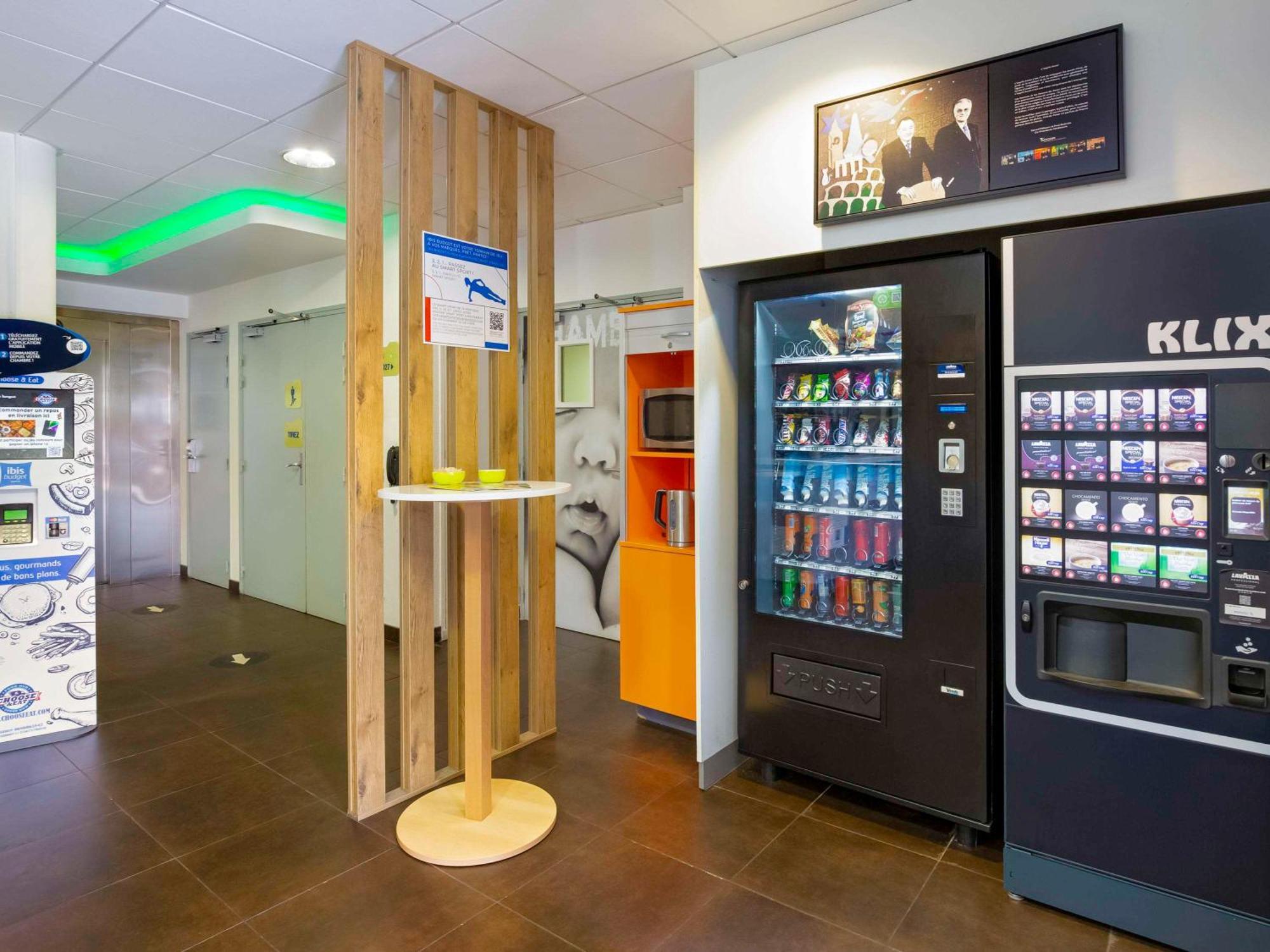 Ibis Budget Grenoble Sud Seyssins Bagian luar foto